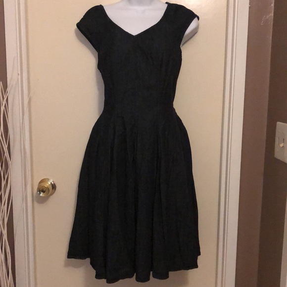 LRL Lauren Jean Dress - Picture 2 of 16